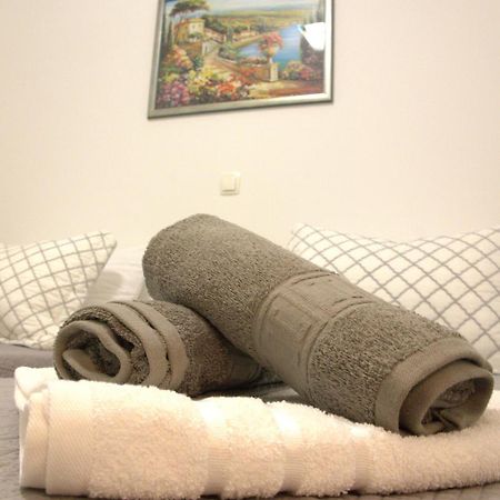 Apartment Misic โตรกีร์ ภายนอก รูปภาพ