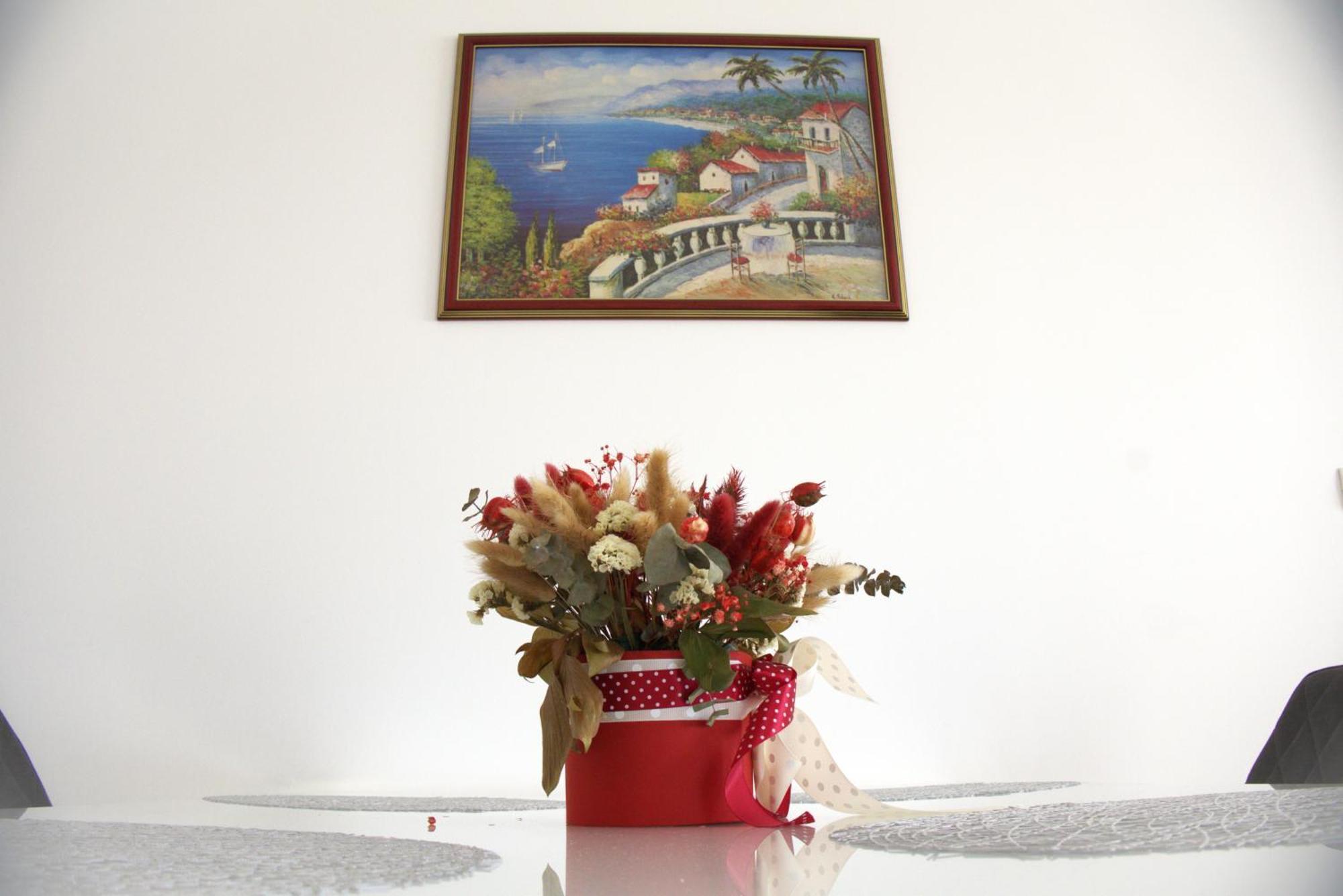 Apartment Misic โตรกีร์ ภายนอก รูปภาพ