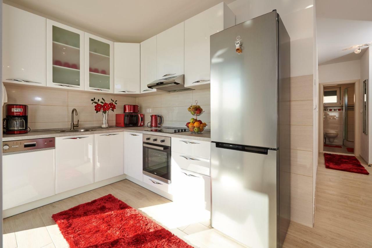 Apartment Misic โตรกีร์ ภายนอก รูปภาพ